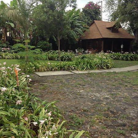 Hôtel Hacienda San Pedro à Uruapan  Extérieur photo