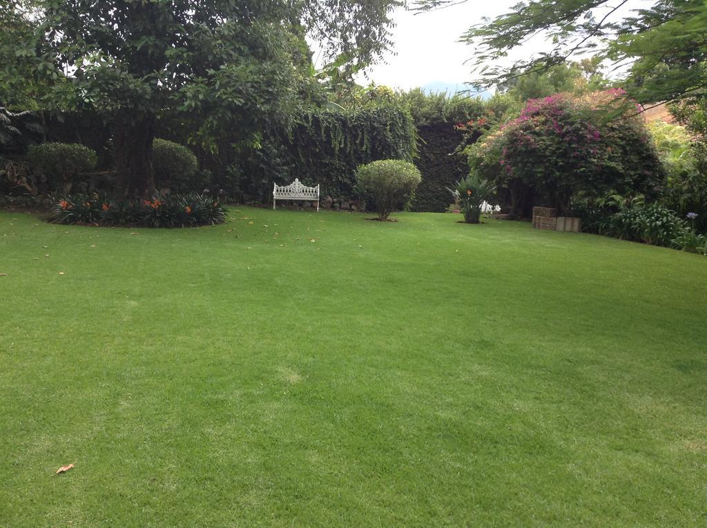 Hôtel Hacienda San Pedro à Uruapan  Extérieur photo